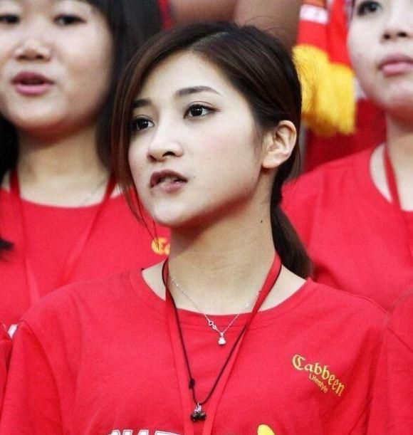 在线观看亚洲精品专区